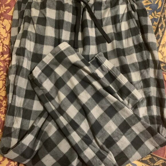 LAPASA Men's Fleece Pajama Pants Plaid Lounge Sleep PJ Bottoms with Pockets - Picture 1 of 4